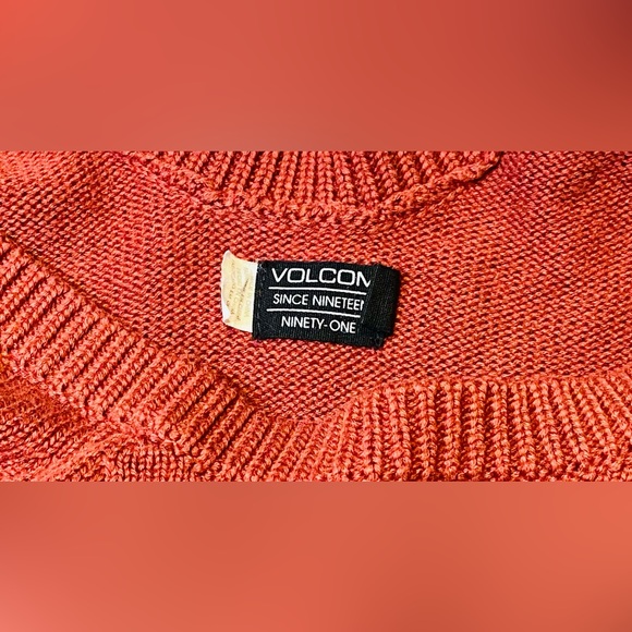 Size Large Red Volcom Sweater - Picture 2 of 3
